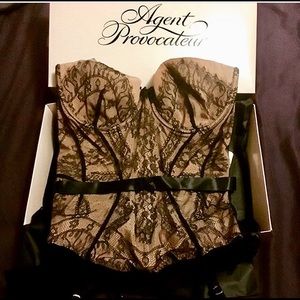 AP Corset.. BNWT! DOG NEEDS VET ASAP! Help!!!
